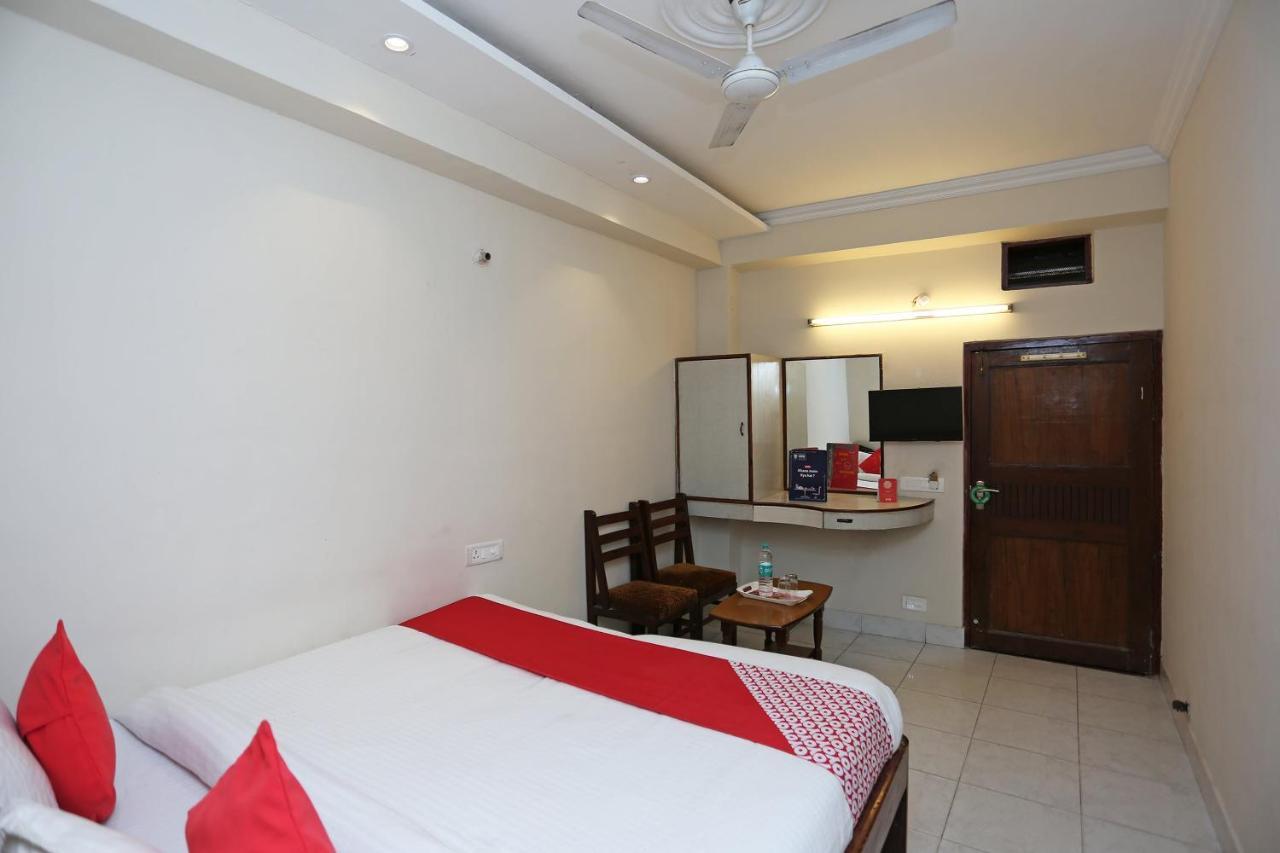 Hotel Maharaja Palace Kānpur Exterior photo