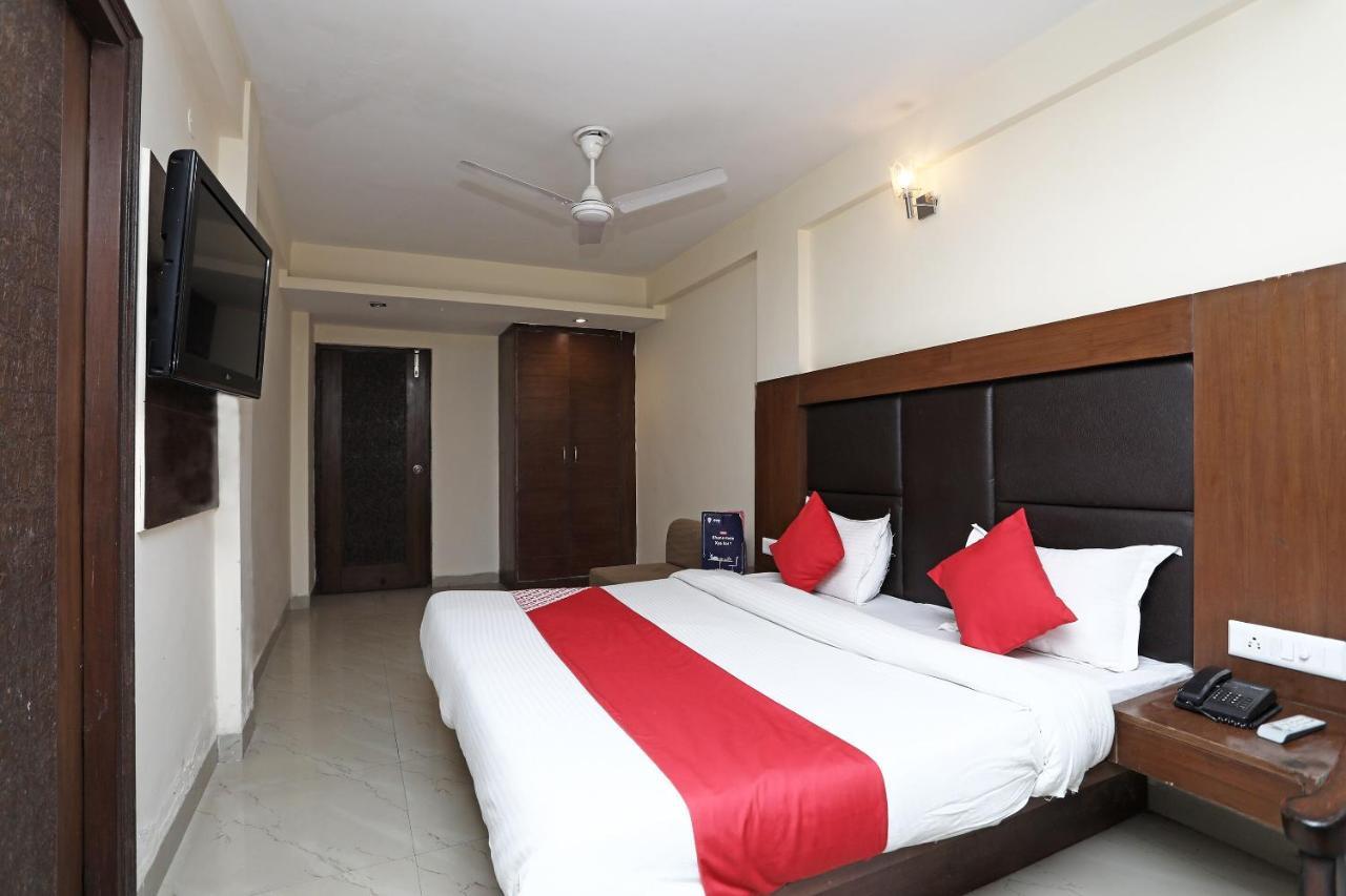 Hotel Maharaja Palace Kānpur Exterior photo
