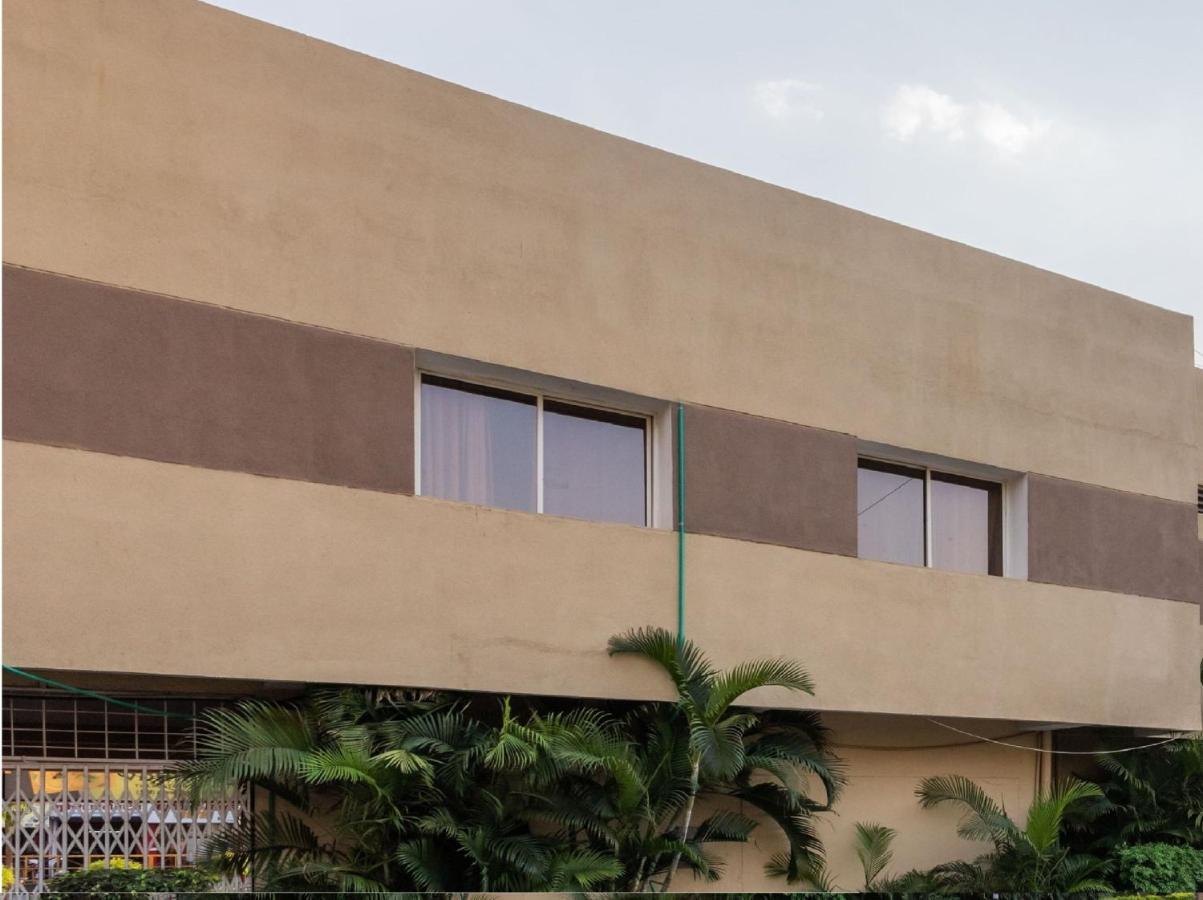 Hotel Maharaja Palace Kānpur Exterior photo