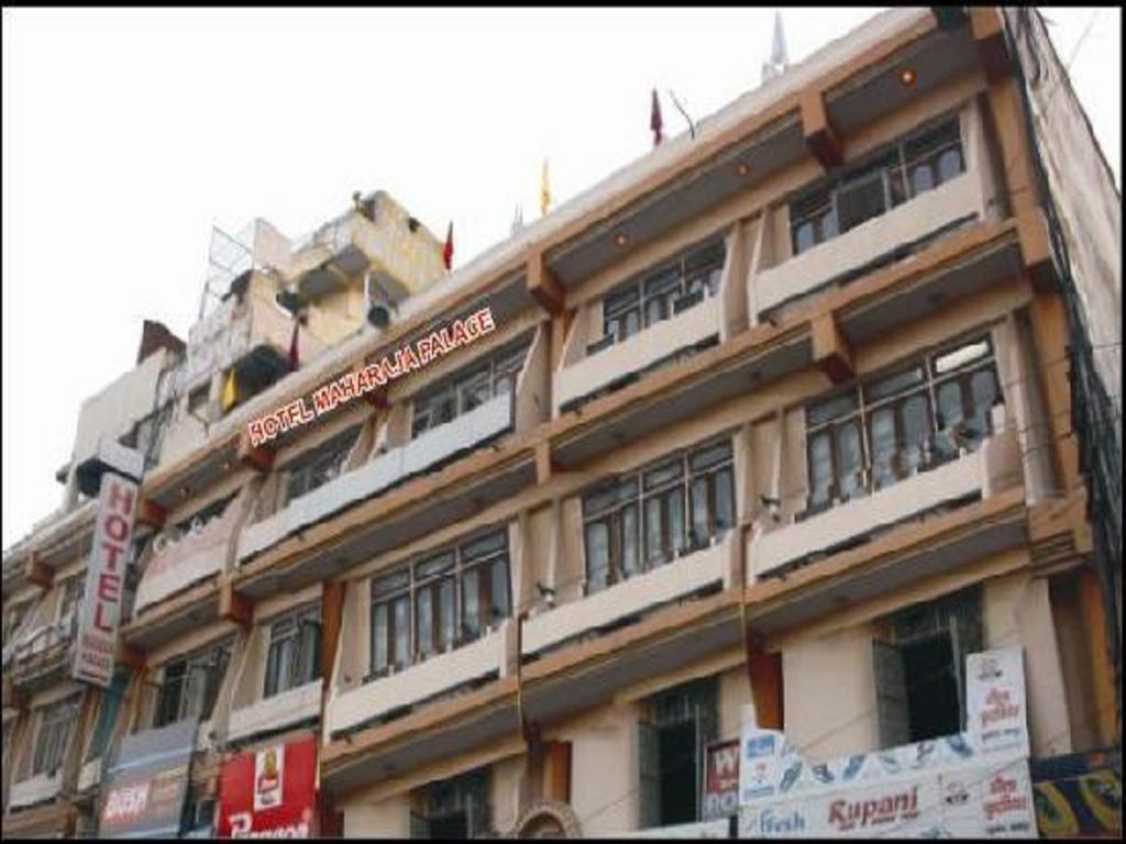 Hotel Maharaja Palace Kānpur Exterior photo