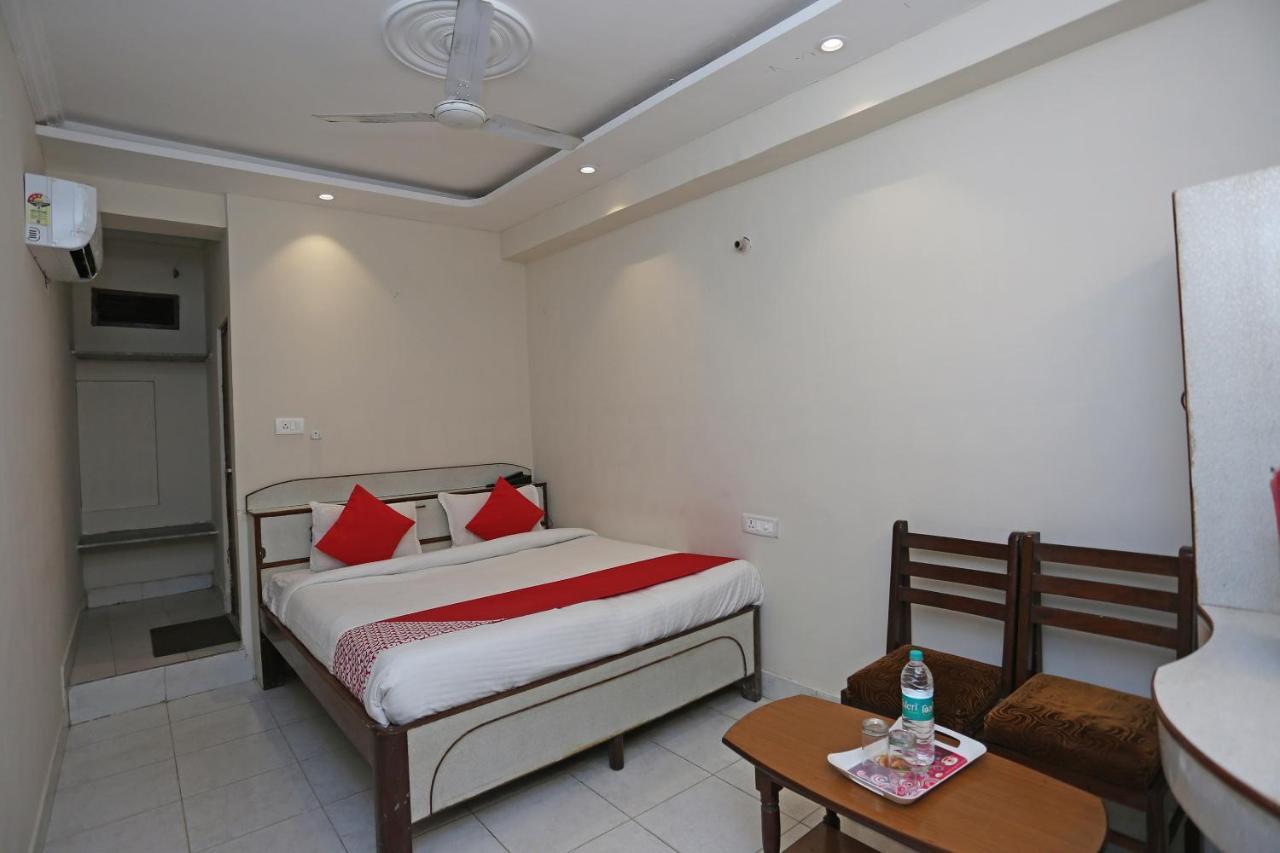 Hotel Maharaja Palace Kānpur Exterior photo